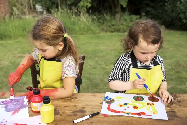 Who Are People with ADHD? Debunking Stereotypes and Celebrating Diversity 1 group young kids enjoying artworks 650x434 1