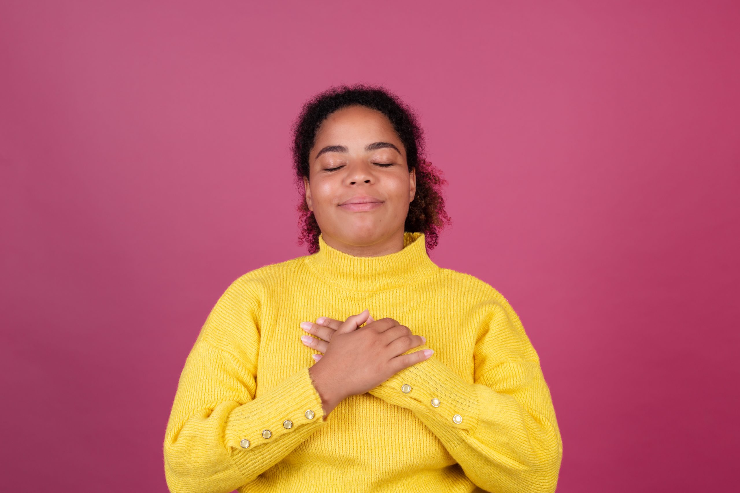 TDAH e Qualidade de Vida: Como o Tratamento (ou a Falta Dele) Impacta o Bem-Estar 1 Uma ilustração que mostre uma criança ou adolescente com TDAH em diferentes situações (na escola, em casa, com amigos), com expressões que indiquem tanto os desafios quanto os momentos de alegria e superação.