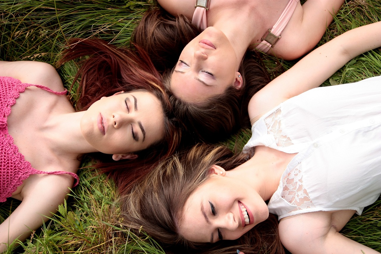 Burnout e TDAH em Mulheres: Entenda a Conexão e Aprenda a se Proteger 1 women 1487825 1280